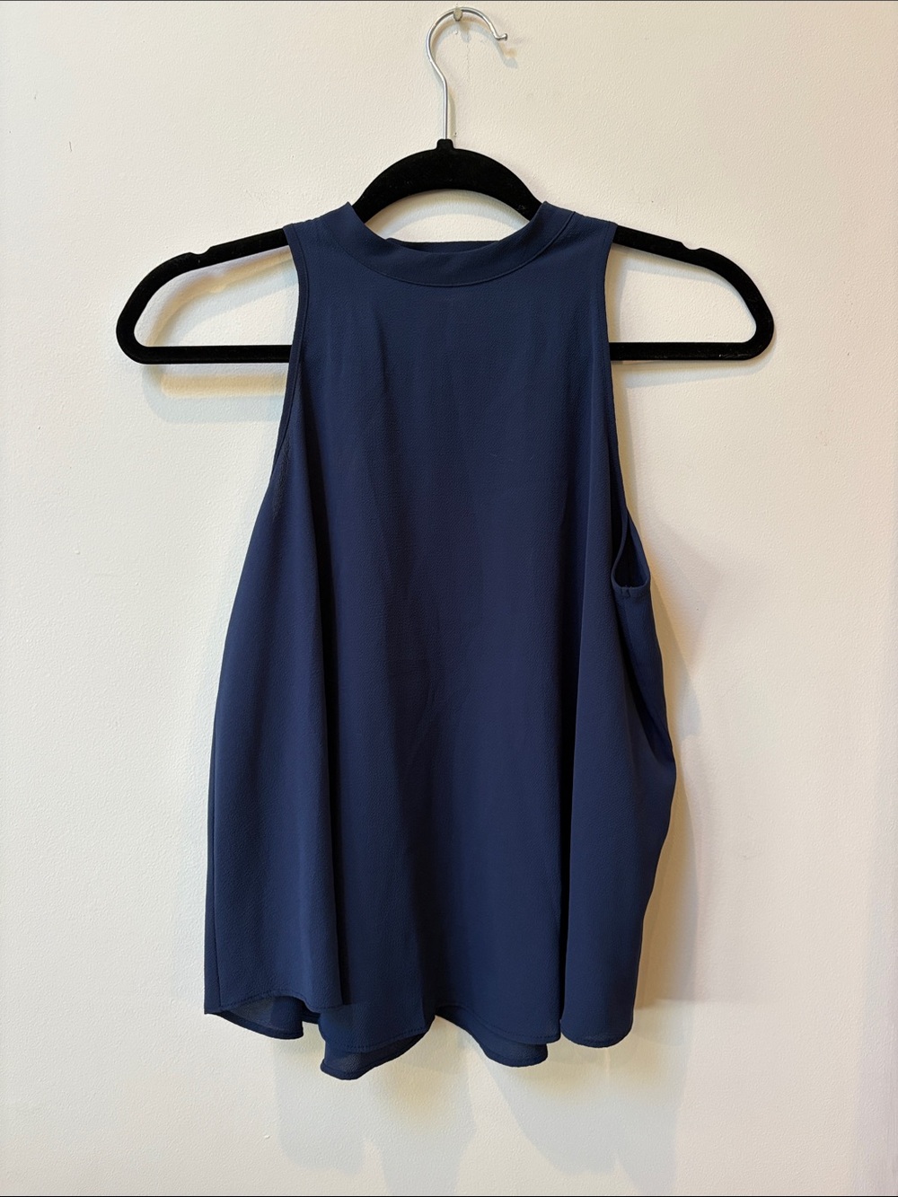 Rose & Olive Navy High Neck Sleeveless Top. Size Small,NWT